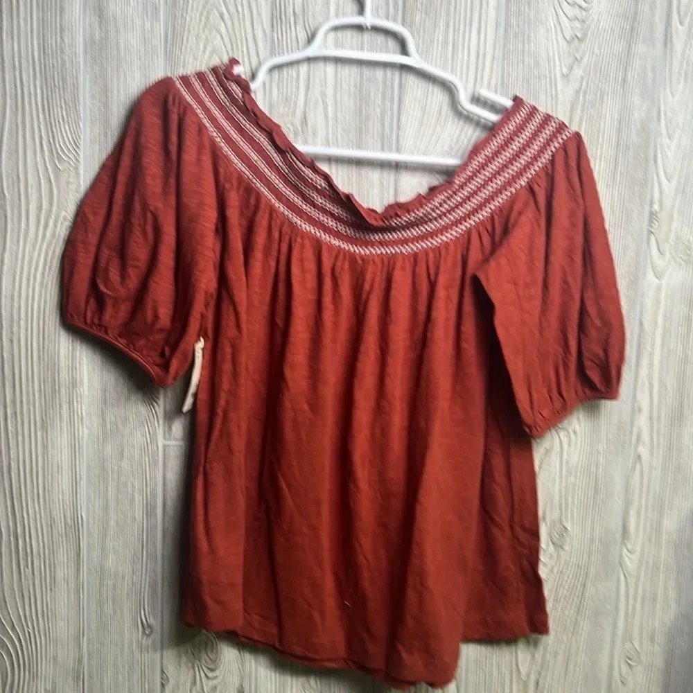 Women’s Ana blouse size Medium